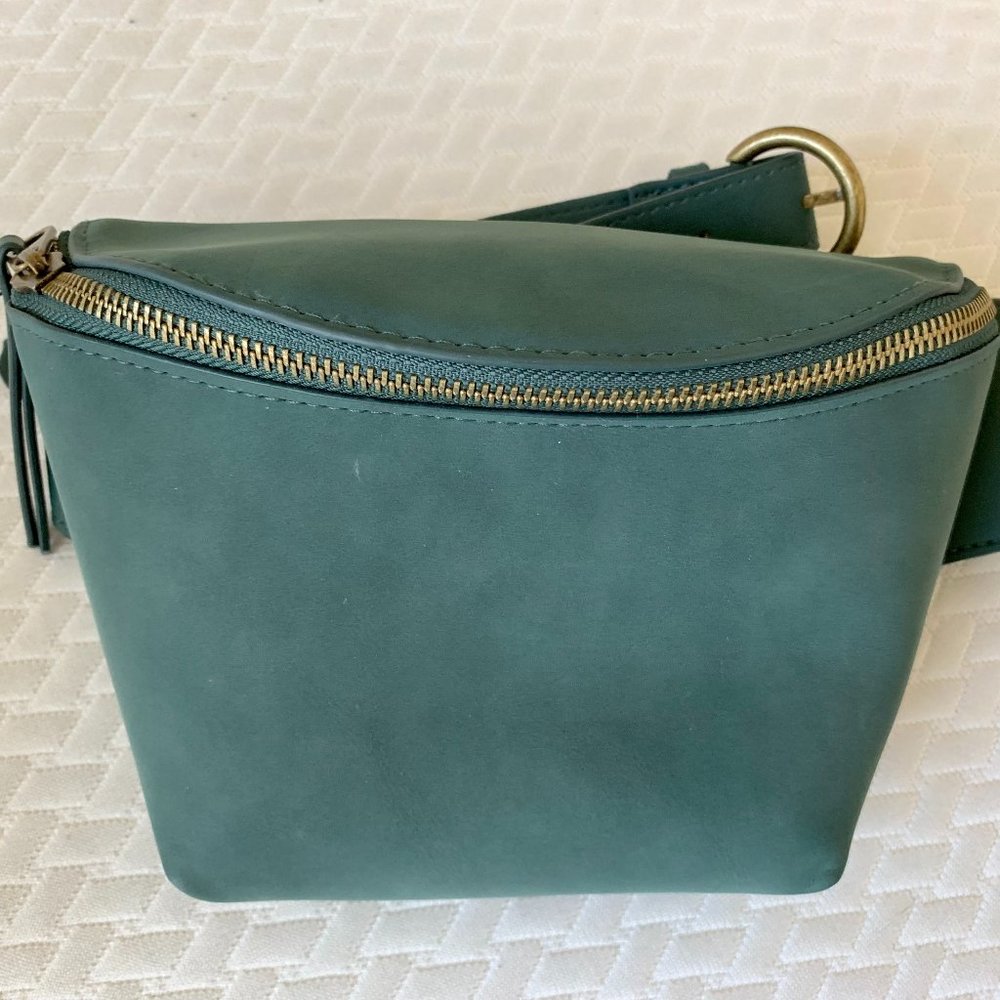 Target Universal Thread Zip Fanny Pack Waist Bag